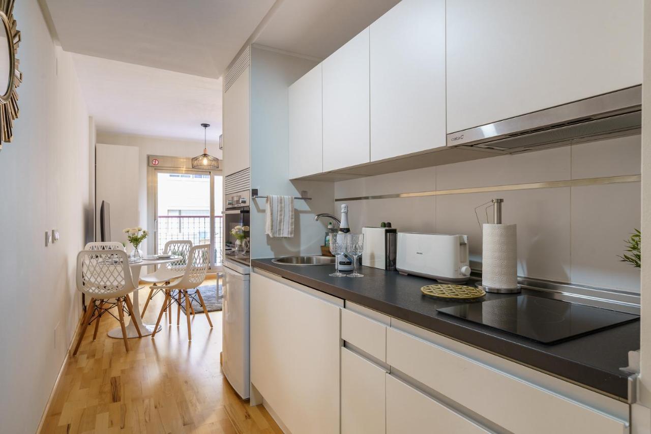 Malagasuite Cozy Center Apartment & Parking Bagian luar foto