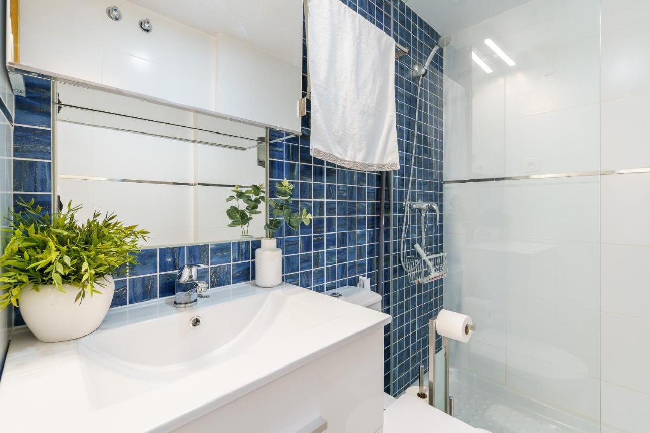 Malagasuite Cozy Center Apartment & Parking Bagian luar foto