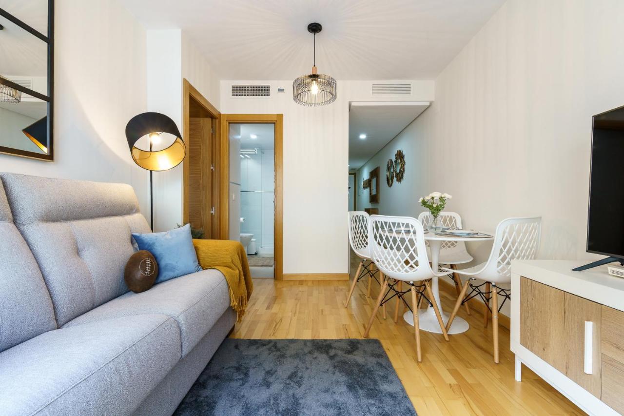 Malagasuite Cozy Center Apartment & Parking Bagian luar foto