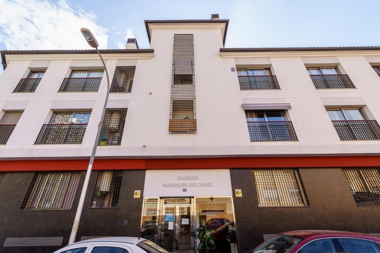 Malagasuite Cozy Center Apartment & Parking Bagian luar foto